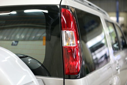 Ford Everest 2013 - Thay đổi nhẹ - 13 Cụm đèn hậu không thay đổi