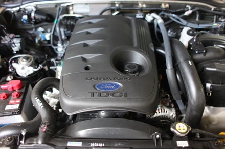 Ford Everest 2013 - Thay đổi nhẹ - 4 Ford Everest 2013 - Thay đổi nhẹ