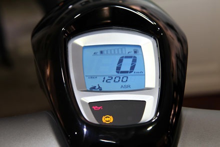 Vespa 946 có phải để kinh doanh? - 8 Việt Hưng