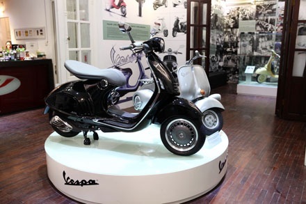 Vespa 946 có phải để kinh doanh? - 17 Việt Hưng