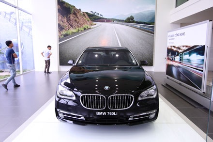 BMW 760Li - Không gian tiện nghi di động - 1 BMW 760i - Niềm tự hào của của BMW tại Việt Nam