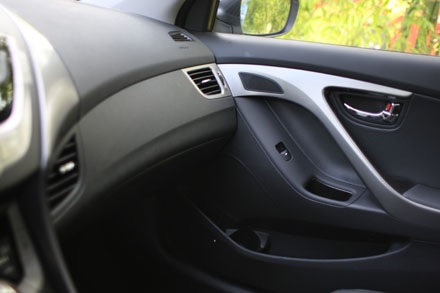 Hyundai Elantra tại Việt Nam có gì mới?