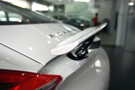 Cánh gió chủ động