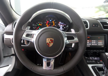 Thông số kỹ thuật Porsche Cayman 2.7L tại Việt Nam: