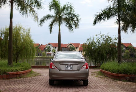Nissan Sunny - Một mẫu xe thực dụng - 4 Nissan Sunny - Một mẫu xe thực dụng