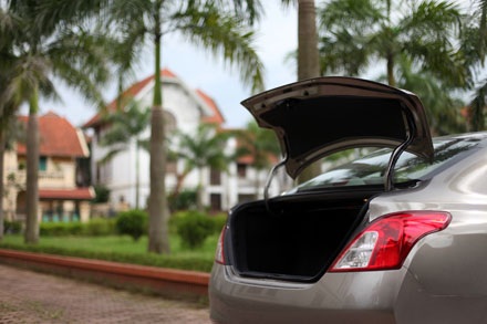 Nissan Sunny - Một mẫu xe thực dụng - 17 Gương cửa không tích hợp đèn báo rẽ