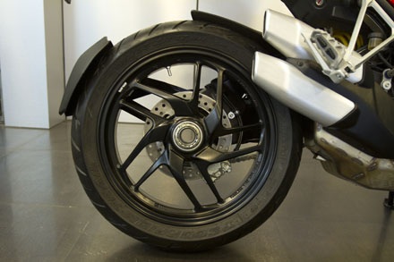 Multistrada có nghĩa là “Mọi con đường”