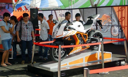 KTM chính thức có mặt tại Việt Nam - 7 Như Phúc - Thanh Long