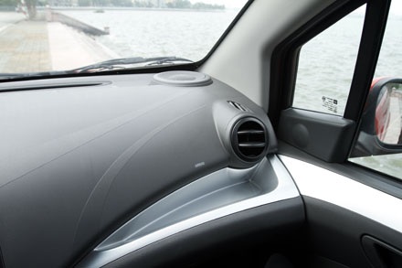 Chevrolet Spark 2013 - Bài toán về giá - 5 Chevrolet Spark 2013 - Bài toán về giá