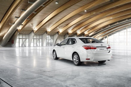 Ra mắt Toyota Corolla Sedan thế hệ mới phiên bản Châu Âu - 16 Ra mắt Toyota Corolla Sedan thế hệ mới phiên bản Châu Âu