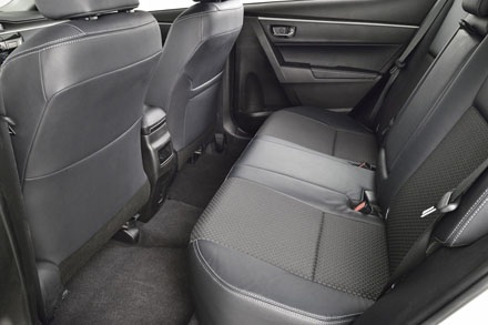 Ra mắt Toyota Corolla Sedan thế hệ mới phiên bản Châu Âu - 10 Ra mắt Toyota Corolla Sedan thế hệ mới phiên bản Châu Âu