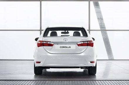 Ra mắt Toyota Corolla Sedan thế hệ mới phiên bản Châu Âu - 14 Ra mắt Toyota Corolla Sedan thế hệ mới phiên bản Châu Âu