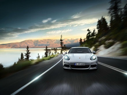 Porsche Panamera Diesel 2014 sẽ ra mắt tại triển lãm ôtô Frankfurt - 1 Porsche Panamera Diesel 2014 sẽ ra mắt tại triển lãm ôtô Frankfurt