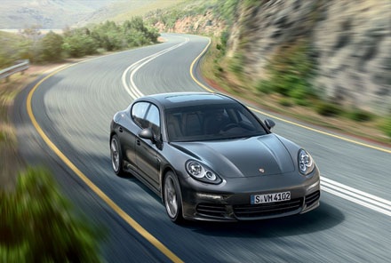 Porsche Panamera Diesel 2014 sẽ ra mắt tại triển lãm ôtô Frankfurt - 5 Porsche Panamera Diesel 2014 sẽ ra mắt tại triển lãm ôtô Frankfurt