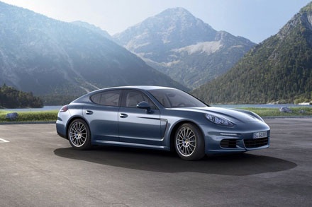 Porsche Panamera Diesel 2014 sẽ ra mắt tại triển lãm ôtô Frankfurt - 8 Porsche Panamera Diesel 2014 sẽ ra mắt tại triển lãm ôtô Frankfurt