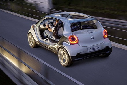 Daimler ra mắt Smart Fourjoy concept
