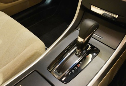 Honda Accord thế hệ mới tại Malaisia có giá bán cụ thể như
sau; phiên bản 2.0 VTi là