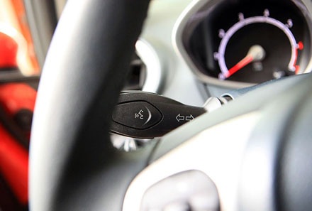 Voice Control trên Ford Fiesta – “Nói” thế nào cho đúng??? - 3 Vị trí nút kích hoạt chế độ Điều khiển bằng giọng nói trên Ford Fiesta,