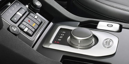 Land Rover chính thức cho ra mắt Discovery 4. - 7 Giá bán các phiên bản Land Rover Discovery 4
2014