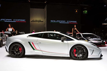 Lamborghini công bố giá bán LP 570-4 Squadra Corse. - 4 Lamborghini