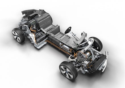 Plug-in hybrid i8 - mẫu xe đắt nhất của BMW - 1 BMW i8 sẽ đến tay người dùng đầu năm sau