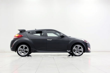Veloster "hiệp sĩ bóng đêm" ra mắt tại Việt Nam - 5 Mẫu Veloster Dark Knight tại Việt Nam sẽ được bảo hành 3 năm hoặc 30 nghìn km tùy từng điều kiện.