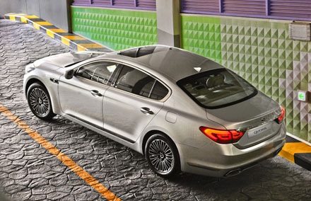 Năm 2014 Mỹ mới có KIA Quoris - 8 Hội An