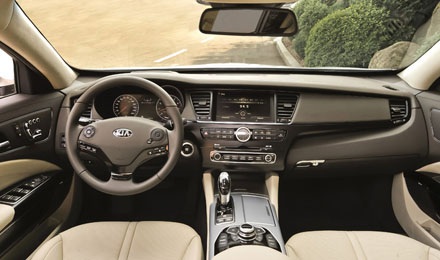 Năm 2014 Mỹ mới có KIA Quoris - 9 Hội An