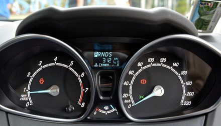 Trước khi về Việt Nam, Ford Fiesta 2014 ra mắt tại Malaysia - 7 Trung Đức