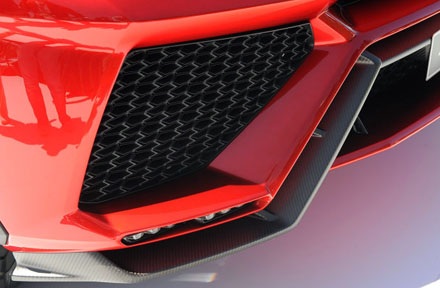 Lamborghini Urus chính thức được bán trong năm 2017 - 7 Lamborghini: Urus sẽ tấn công Mỹ, Nhật và Trung Quốc.