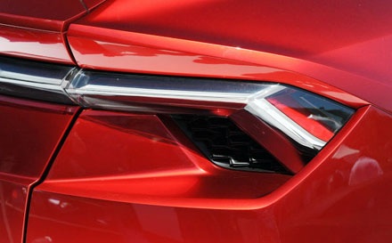 Lamborghini Urus chính thức được bán trong năm 2017 - 13 Lamborghini: Urus sẽ tấn công Mỹ, Nhật và Trung Quốc.