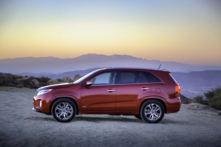 KIA Sorento 2014 được đánh giá an toàn 5 sao tại Mỹ - 5 Clip thử va chạm của KIA Sorento 2014 tại Ủy Ban An toàn Giao thông Quốc gia Mỹ