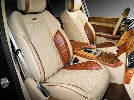Mercedes-Benz với nội thất da cá sấu - 1 Như Phúc