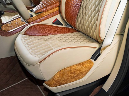Mercedes-Benz với nội thất da cá sấu - 8 Như Phúc