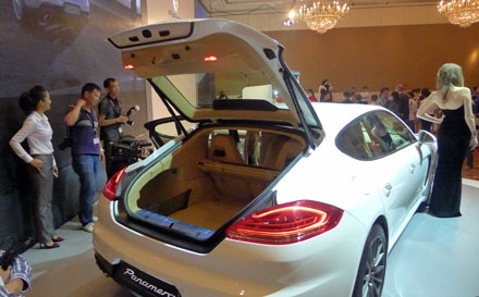 Porsche Panamera thế hệ thứ hai chính thức có mặt tại Việt Nam - 7 Bảng giá chi tiết các mẫu Panamera mới tại Việt Nam: