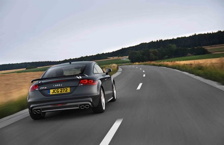 Audi ra TTS phiên bản giới hạn đặc biệt. - 6 Audi ra TTS phiên bản giới hạn đặc biệt.