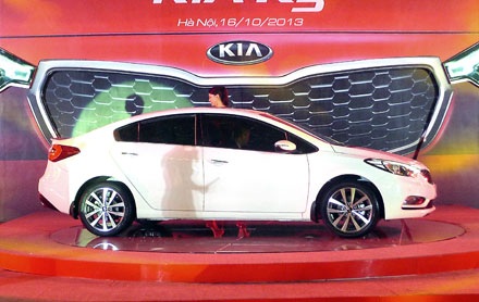 KIA K3 chính thức ra mắt tại Việt Nam - 3 Dân trí sẽ có bài giới thiệu chi tiết mẫu KIA K3 tại Việt
Nam trong thời gian tới đây.