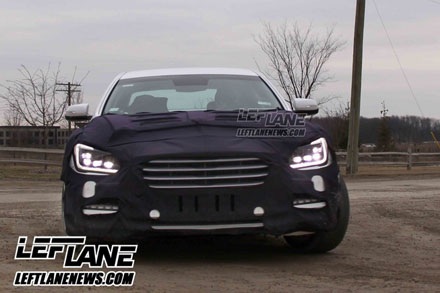 Hyundai Genesis sedan 2015 bất ngờ lộ diện - 2 Phạm Trung Đức