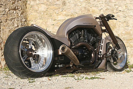 Harley Davidson V-Rod qua tay nhà độ Custom-Wolf - 9 Hội An