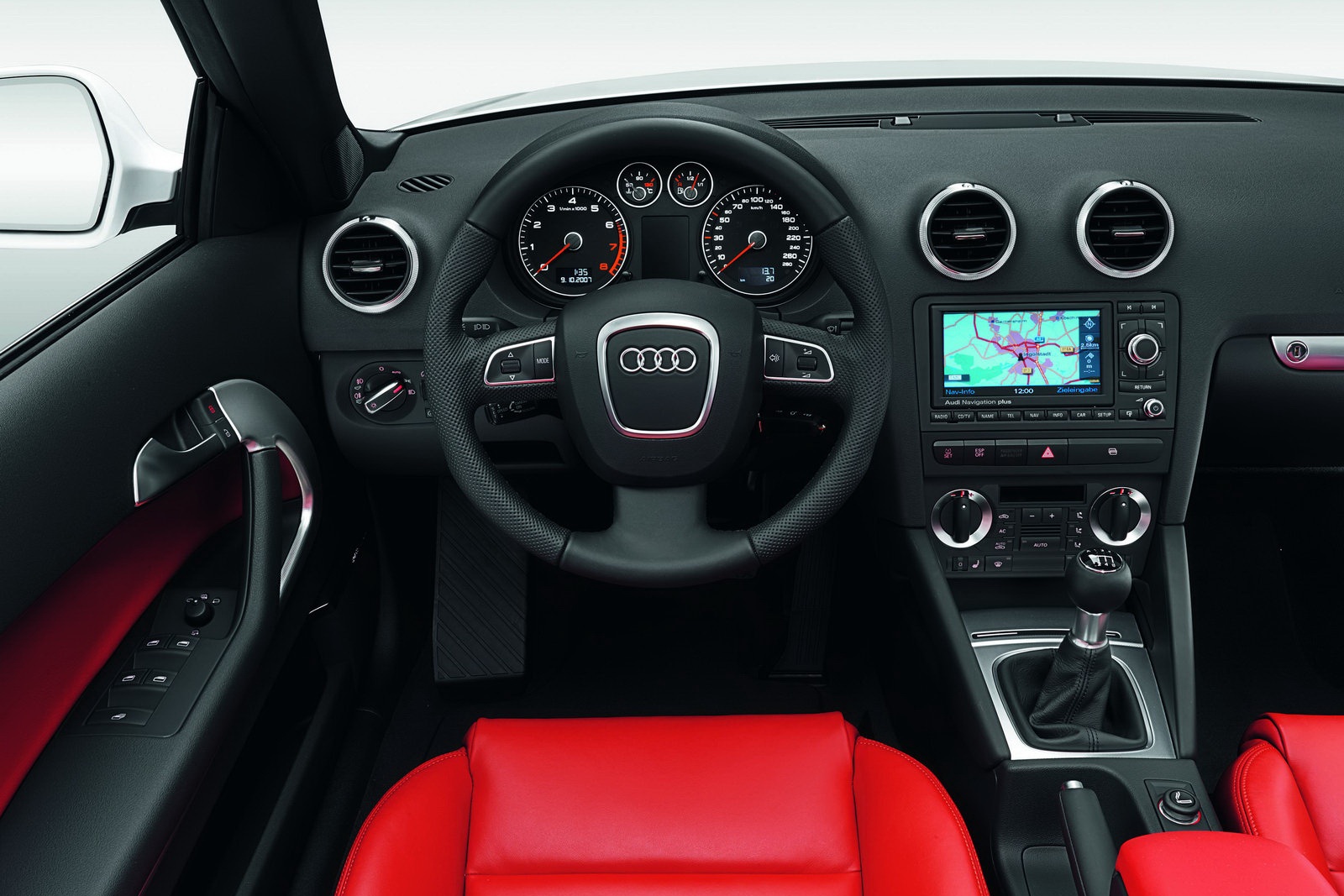 Audi bắt đầu sản xuất A3 Cabriolet - 4 Audi bắt đầu sản xuất A3 Cabriolet