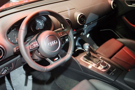 Audi A3 sedan tại Việt Nam có giá từ 1,395 tỷ đồng - 8 Audi A3 sedan tại Việt Nam có giá từ 1,395 tỷ đồng