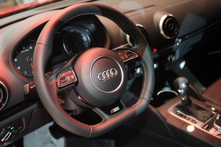 Audi A3 sedan tại Việt Nam có giá từ 1,395 tỷ đồng - 3 Audi A3 sedan tại Việt Nam có giá từ 1,395 tỷ đồng