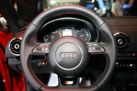 Audi A3 sedan tại Việt Nam có giá từ 1,395 tỷ đồng - 10 Audi A3 sedan tại Việt Nam có giá từ 1,395 tỷ đồng