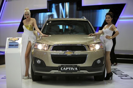 GM Việt Nam công bố giá bán của Orlando và Captiva - 1 Chiếc Orlando với một số thay đổi nhỏ cho năm 2013