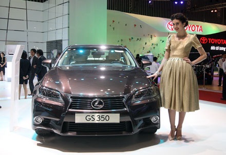 Lexus tại Việt Nam công bố giá bán - 3 Paul Carroll - Phó Chủ tịch Lexus châu Á Thái Bình Dương