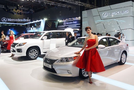 Lexus tại Việt Nam công bố giá bán - 1 Paul Carroll - Phó Chủ tịch Lexus châu Á Thái Bình Dương