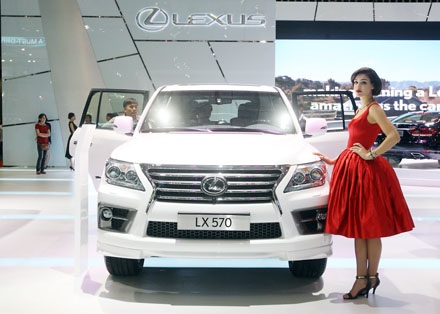 Lexus tại Việt Nam công bố giá bán - 5 Paul Carroll - Phó Chủ tịch Lexus châu Á Thái Bình Dương