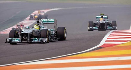 Chức vô địch Fomula 1 2013 chính thức thuộc về Vettel - 7 Còn với đồng đội Webber của Vettel: