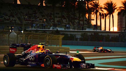 Vettel sáng ngang cùng Micheal Schumacher - 3 Vettel sáng ngang cùng Micheal Schumacher