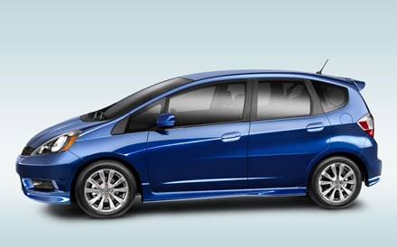 Honda Fit hybrid đã giành được danh hiệu xe của năm 2013-14 tại Nhật Bản. - 2 Honda Fit hybrid đã giành được danh hiệu xe của năm 2013-14 tại Nhật Bản.